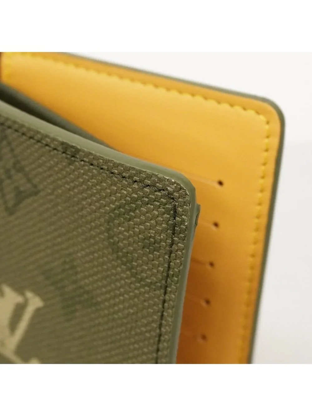 Louis Vuitton Wallet Monogram Surplus Portefeuille Brazza Khaki